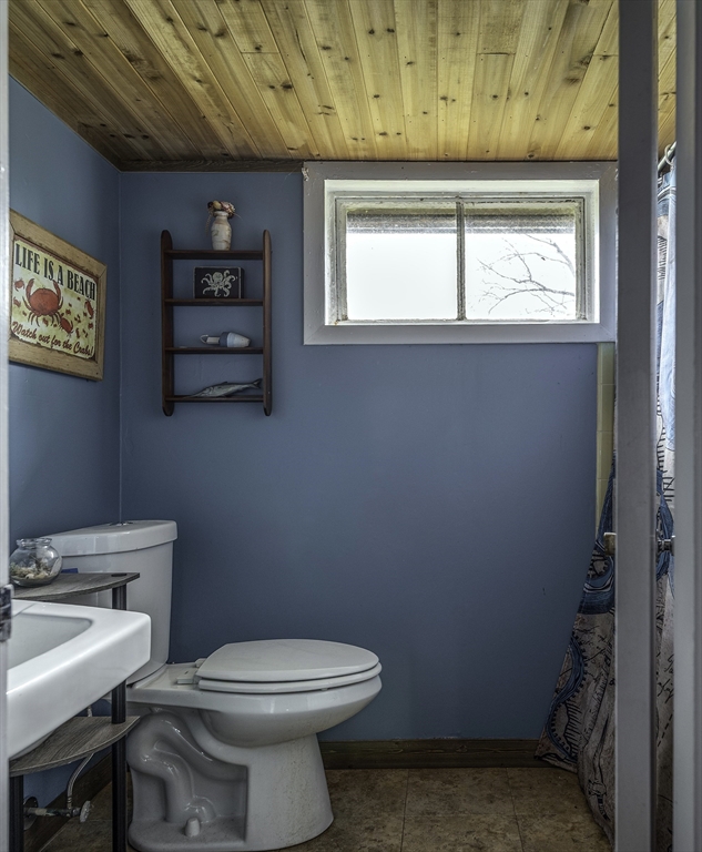 99 Essex Road Ipswich, MA 01938 - Photo 9 of 15