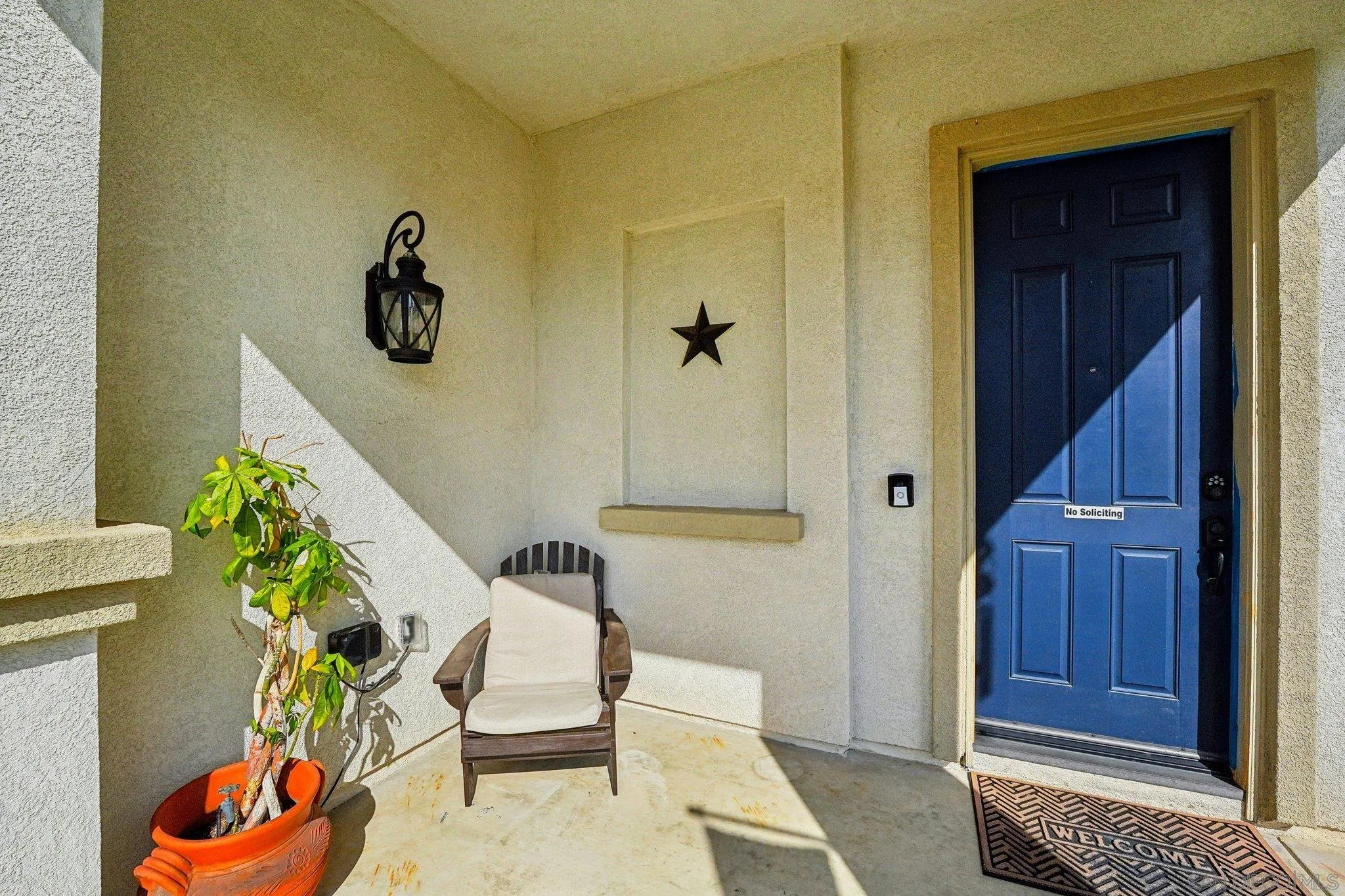 43166 Sereno Drive Temecula, CA 92592 - Photo 7 of 44 a living room with furniture and a potted plant