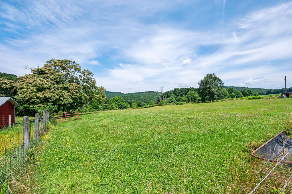 4139 Joy Ranch Road Hillsville, VA 24343 - Photo 13 of 59 Gallery Image 13