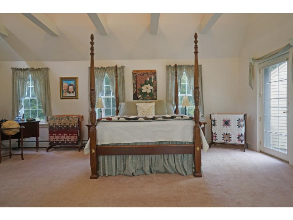 1901 Ferry Road Charlotte, VT 05445 - Photo 12 of 31 Gallery Image 12