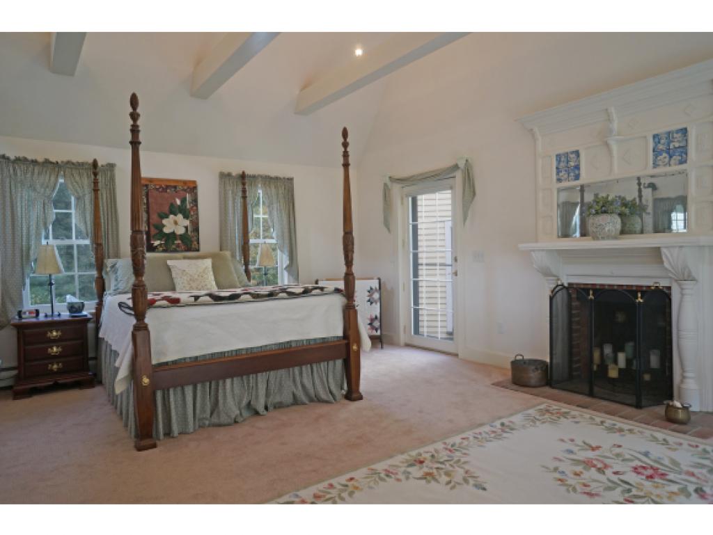 1901 Ferry Road Charlotte, VT 05445 - Photo 14 of 31 Gallery Image 14