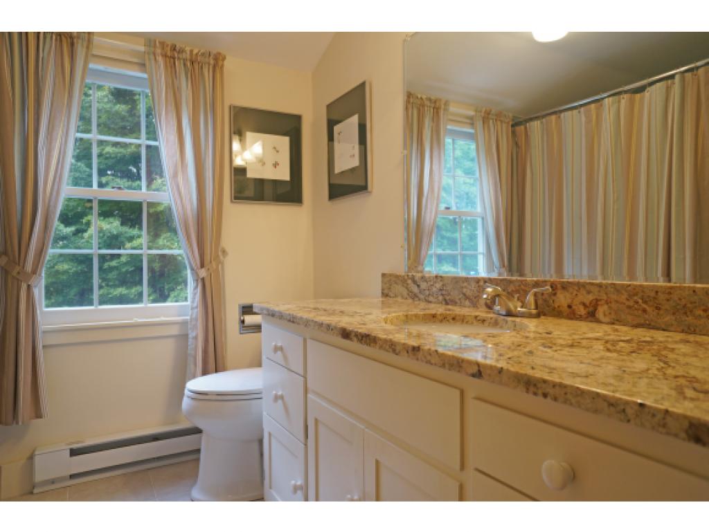 1901 Ferry Road Charlotte, VT 05445 - Photo 23 of 31 Gallery Image 23