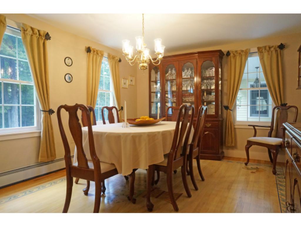 1901 Ferry Road Charlotte, VT 05445 - Photo 8 of 31 Gallery Image 8