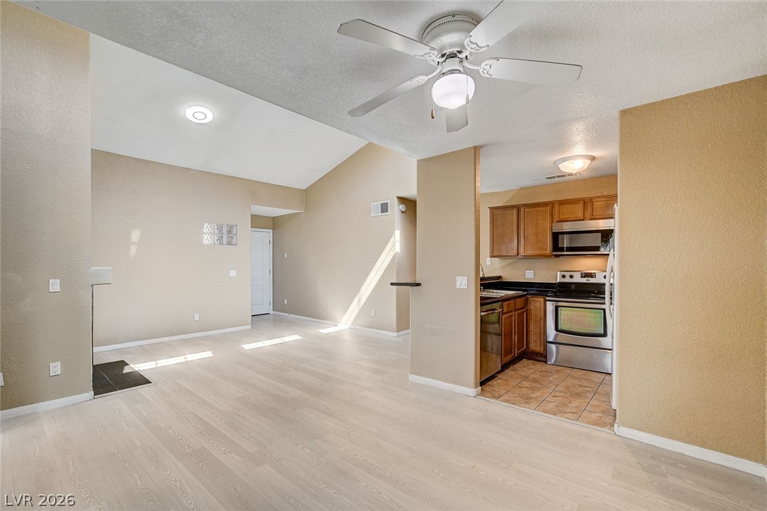 3145 East Flamingo Road, Unit 2096 Las Vegas, NV 89121 - Photo 9 of 39