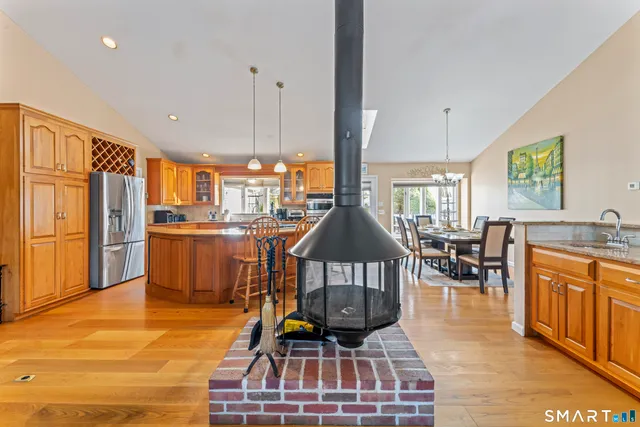 $4,800 | 75 Eureka Avenue, Stratford, CT 06614