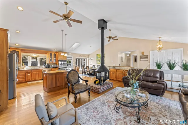 $4,800 | 75 Eureka Avenue, Stratford, CT 06614