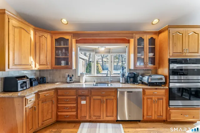 $4,800 | 75 Eureka Avenue, Stratford, CT 06614