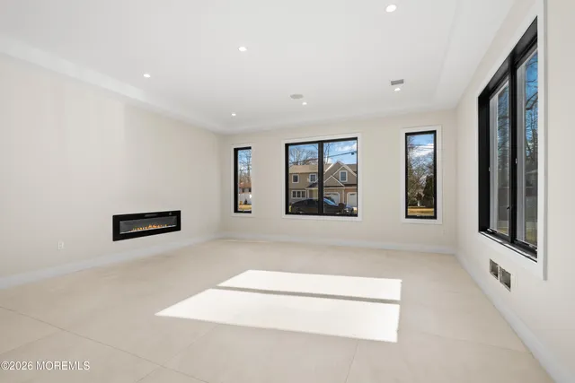 $100,000 | 150 Ampere Avenue, Oakhurst, NJ 07755