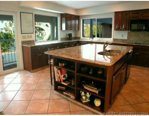 27 South River Road Stuart, FL 34996 - Photo 6 of 8 Kitchen.