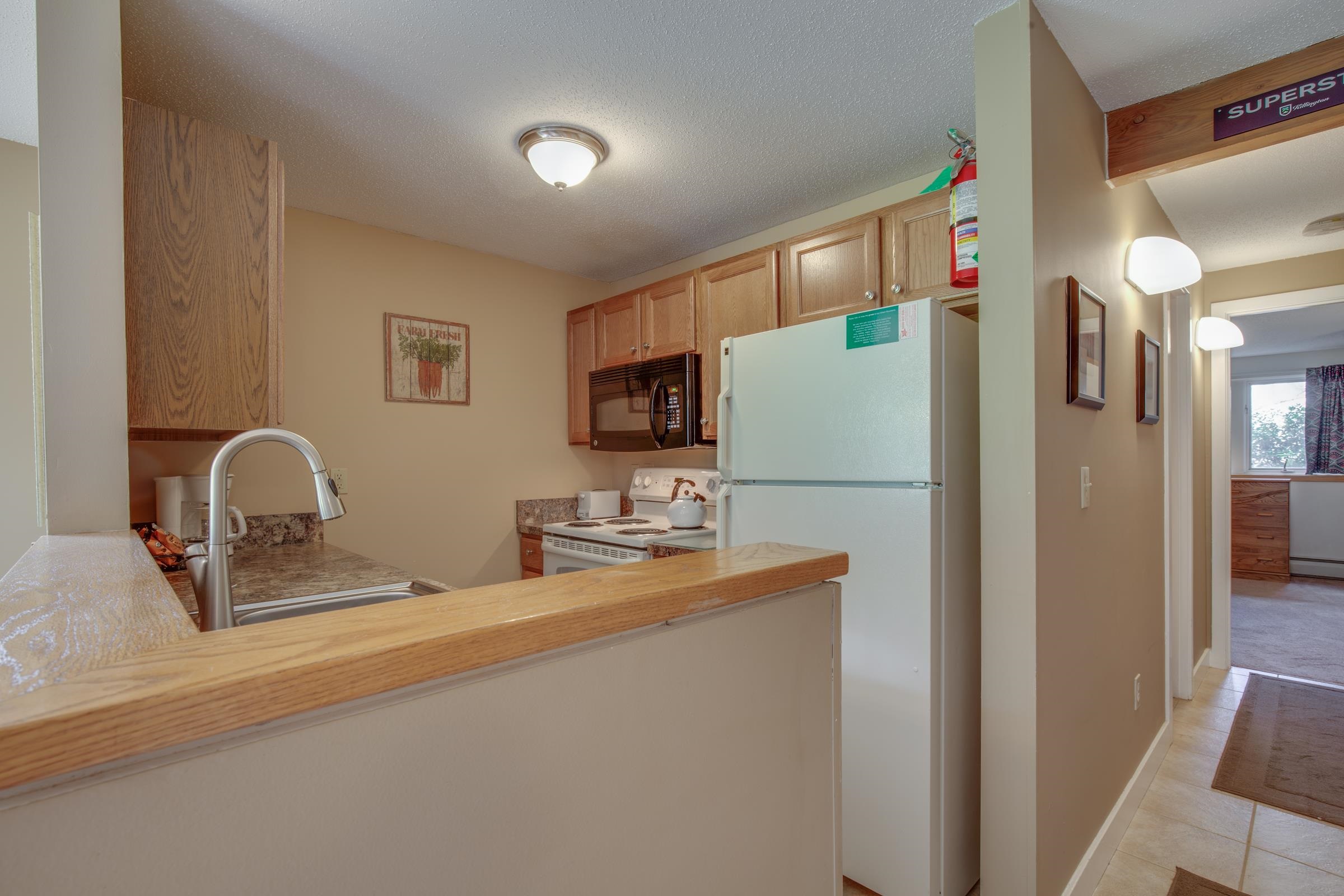 780 East Mountain Road, Unit B7 Killington, VT 05751 - Photo 7 of 18 Gallery Image 7