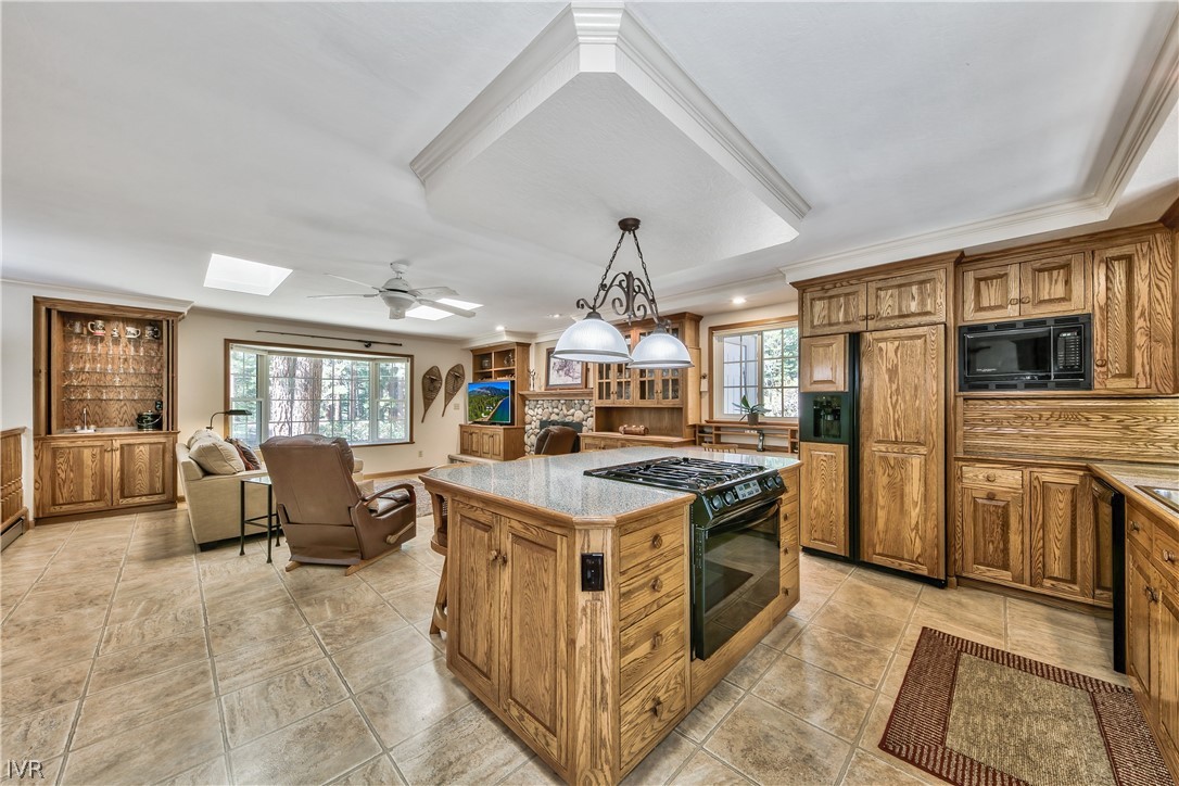 824 Oneil Way Incline Village, NV 89451 - Photo 11 of 35 Gallery Image 11