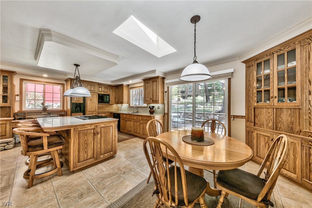 824 Oneil Way Incline Village, NV 89451 - Photo 13 of 35 Gallery Image 13