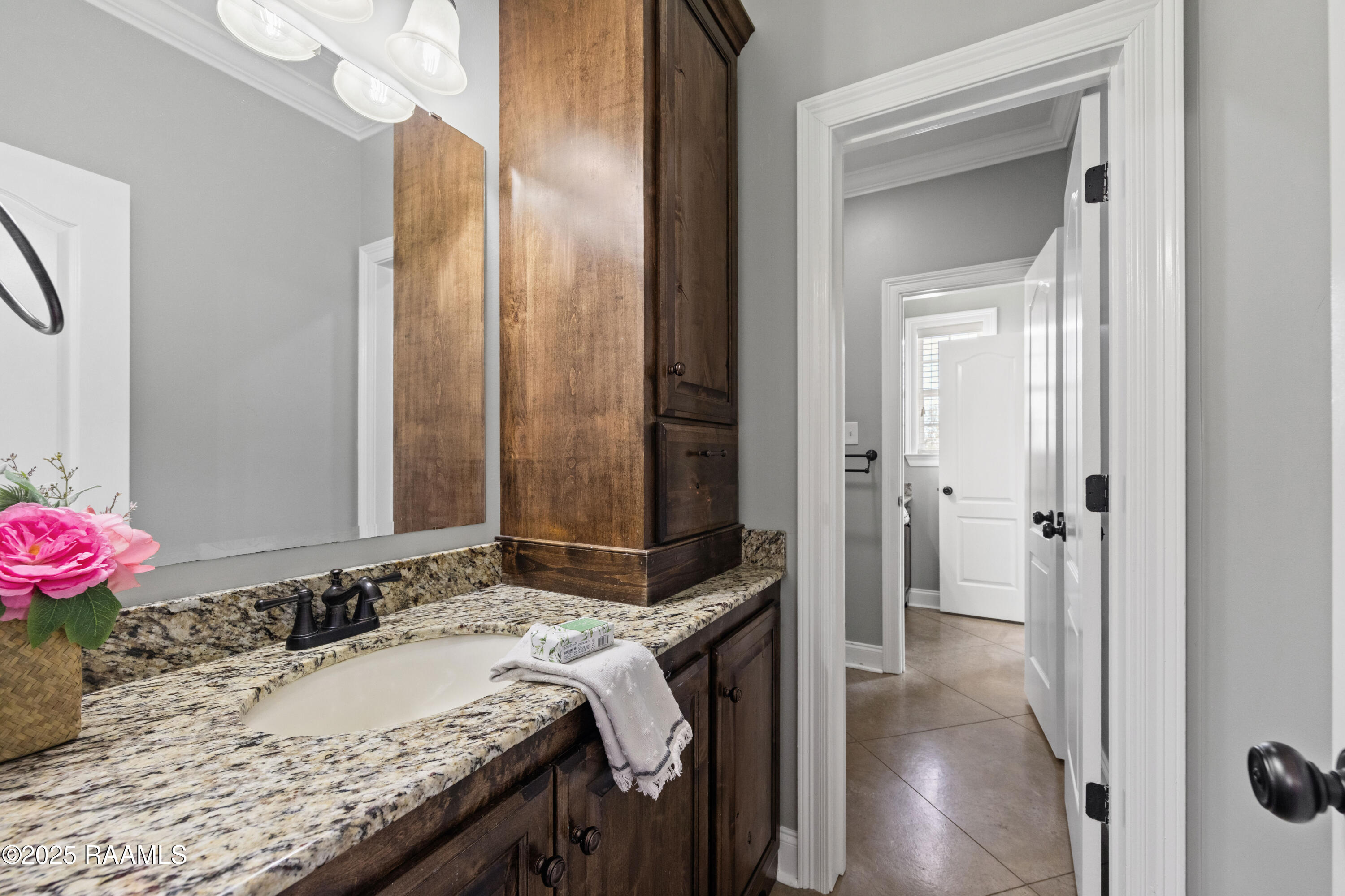 345 Country View Road Church Point, LA 70525 - Photo 23 of 50 Jack & Jill Bathroom 2