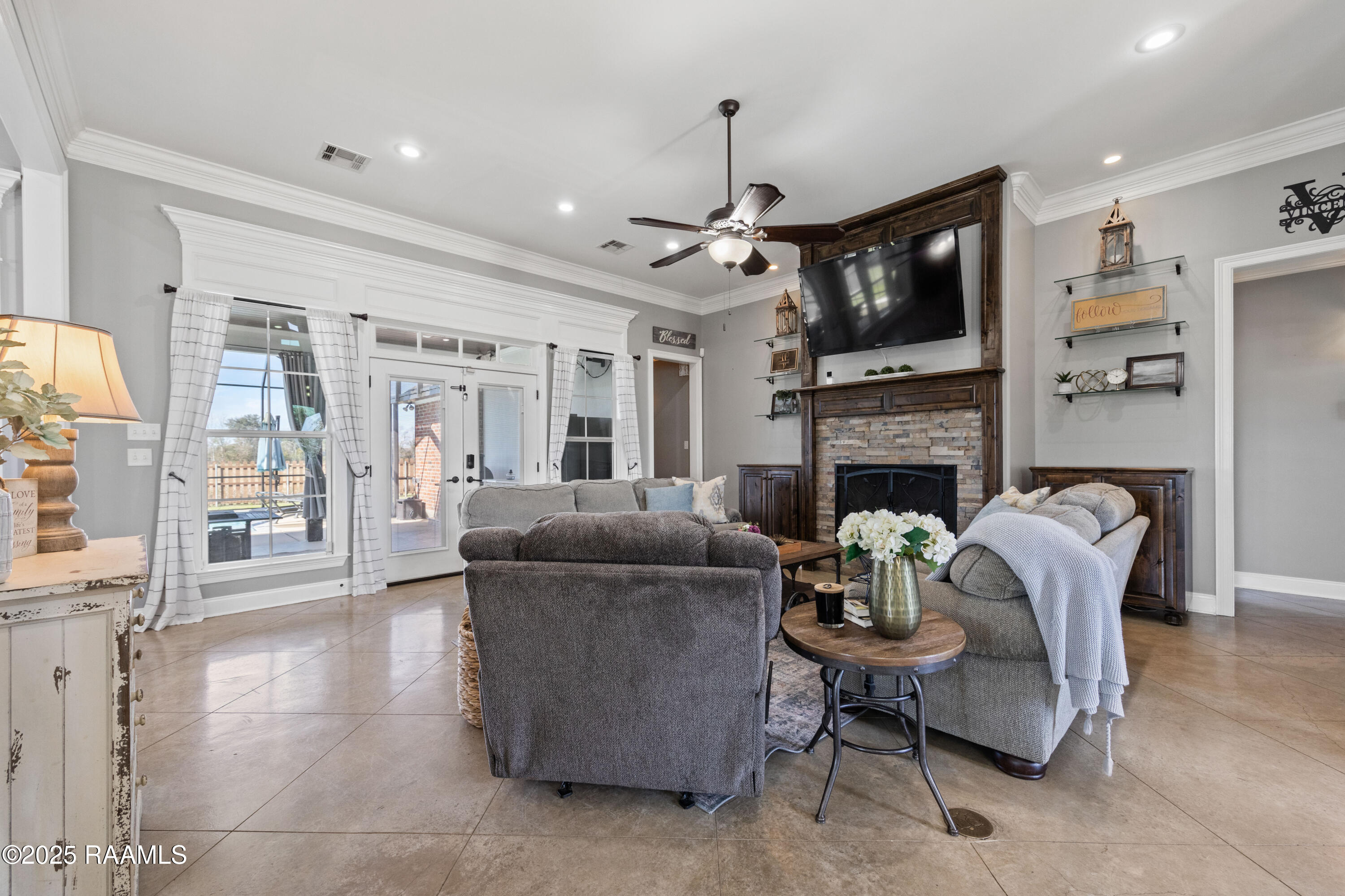 345 Country View Road Church Point, LA 70525 - Photo 5 of 50 Living Room