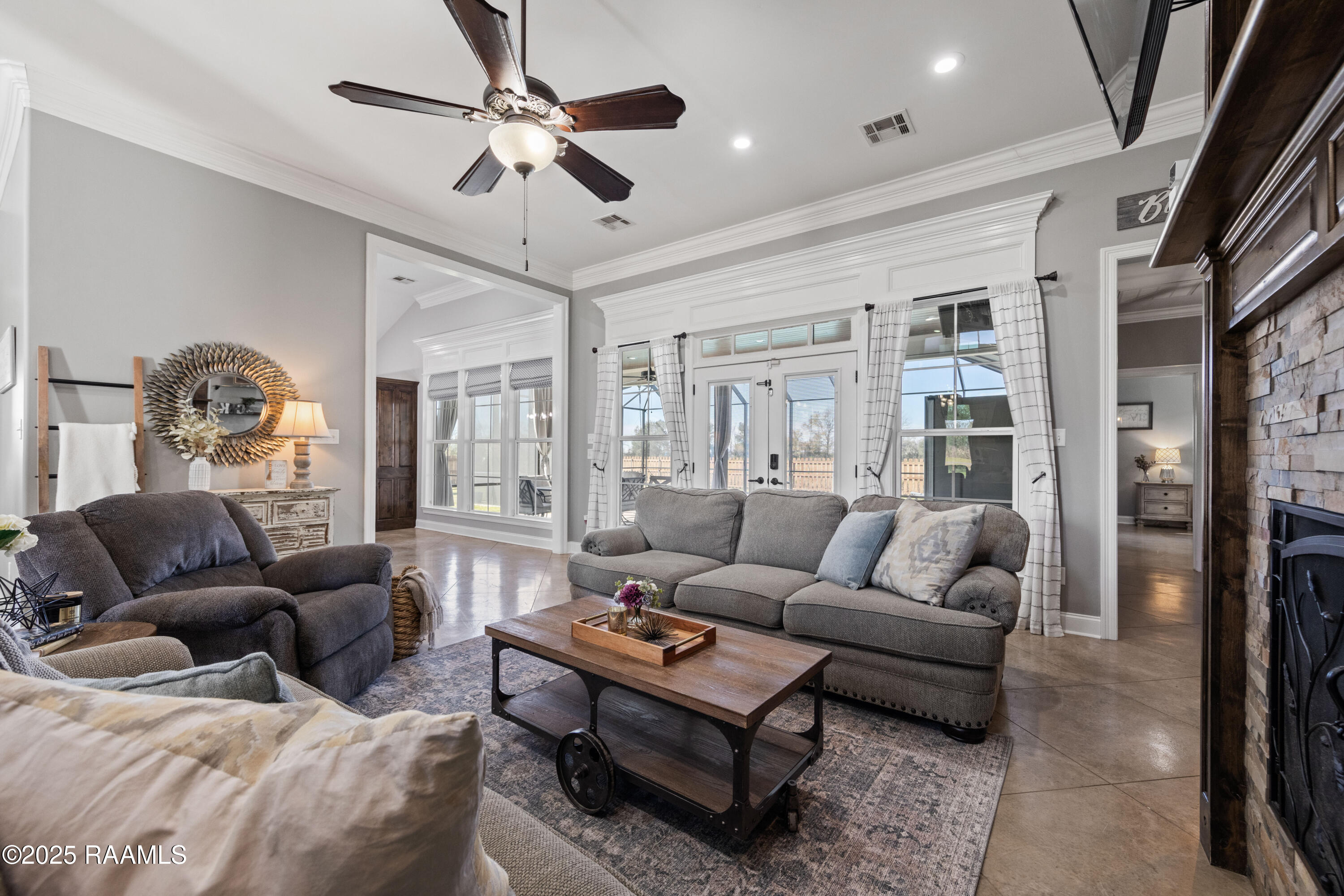 345 Country View Road Church Point, LA 70525 - Photo 7 of 50 Living Room