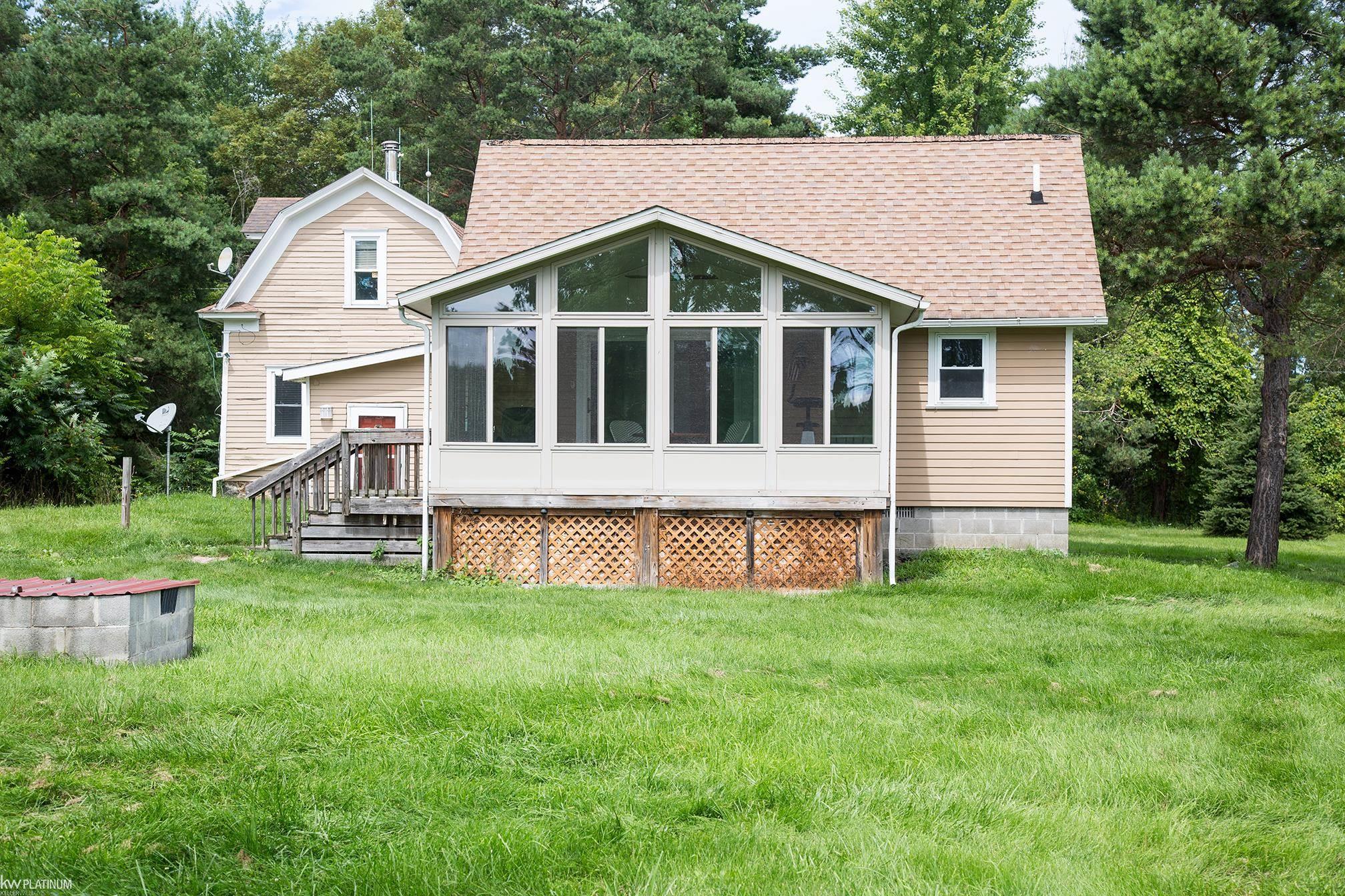 5601 Jeddo Road Jeddo, MI 48032 - Photo 32 of 41 Rear View