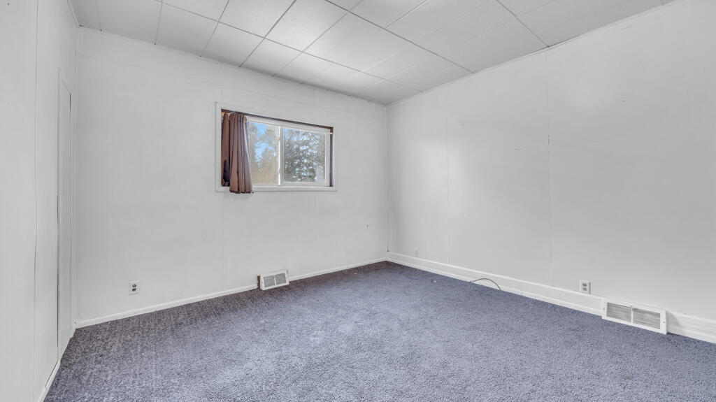 13113 Pioneer Road, Unit 13115 Meeme, WI 53063 - Photo 15 of 37 Primary Bedroom Lower