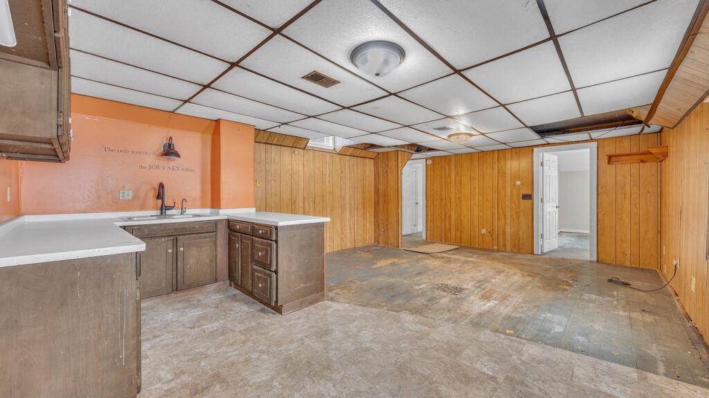13113 Pioneer Road, Unit 13115 Meeme, WI 53063 - Photo 20 of 37 Kitchen -Living Room Upper