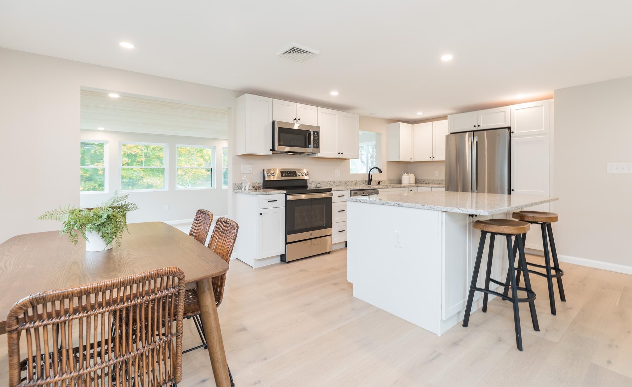 1220 Washington Road Rye, NH 03870 - Photo 11 of 35