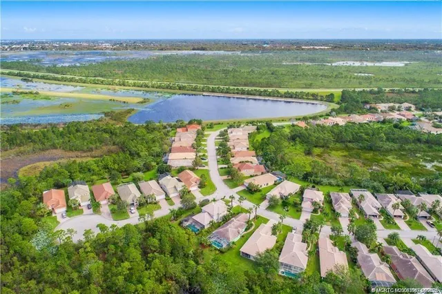 a view of a fireplace with a lot of flowers