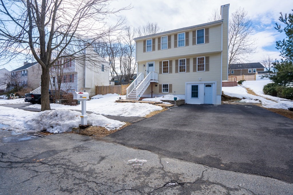 36 Brandon Road Haverhill, MA 01832 - Photo 1 of 34 Gallery Image 1