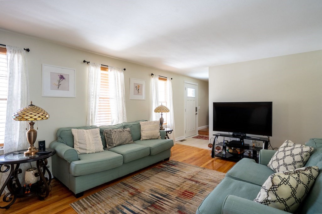 36 Brandon Road Haverhill, MA 01832 - Photo 13 of 34 Gallery Image 13