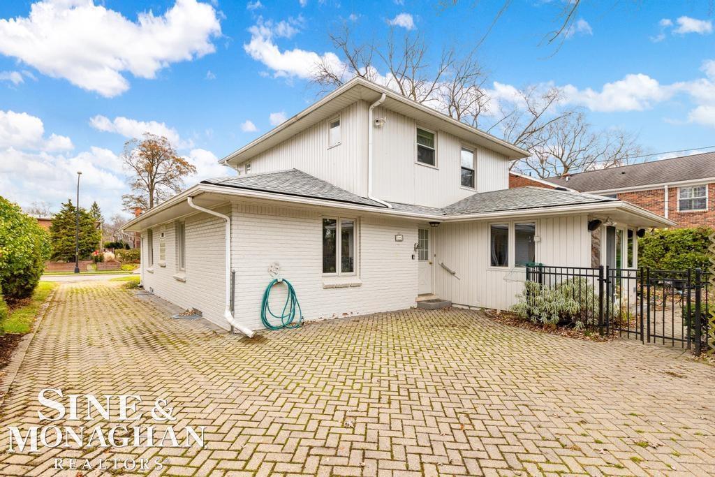 89 Handy Road Grosse Pointe Farms, MI 48236 - Photo 30 of 41