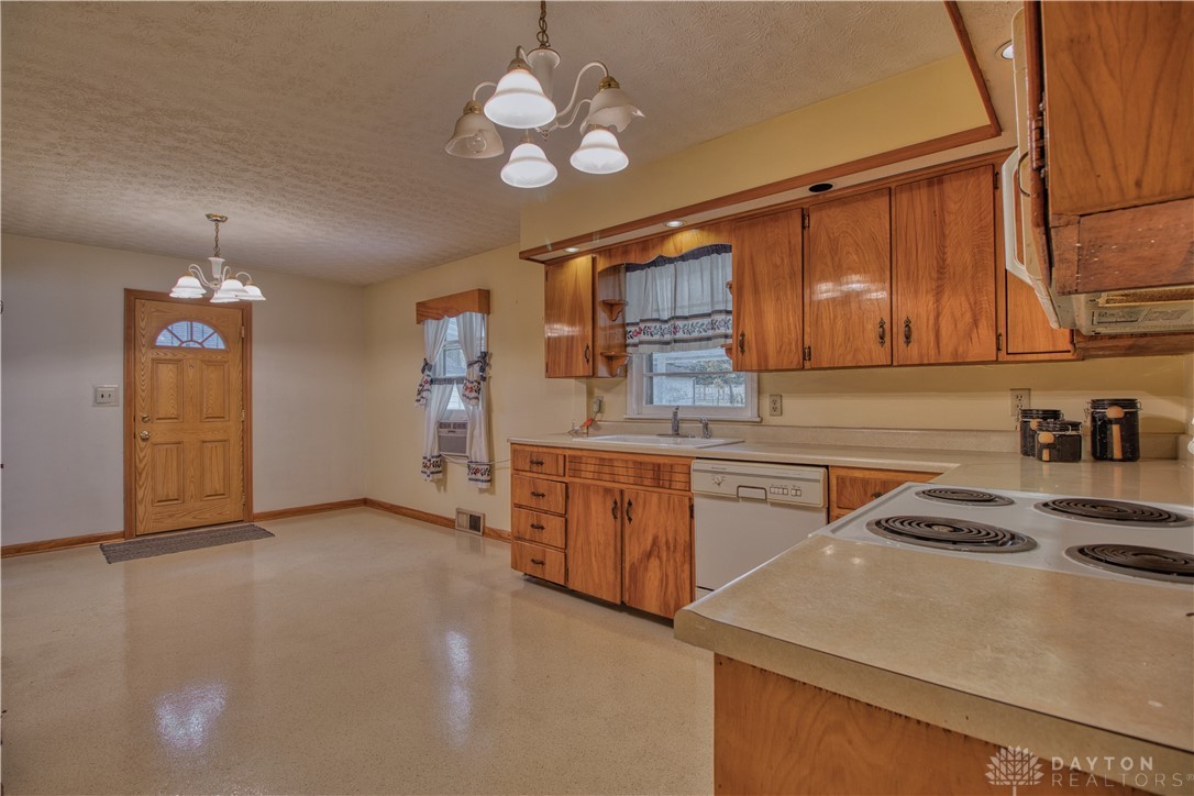 3739 Eileen Road Kettering, OH 45429 - Photo 15 of 21 Gallery Image 15
