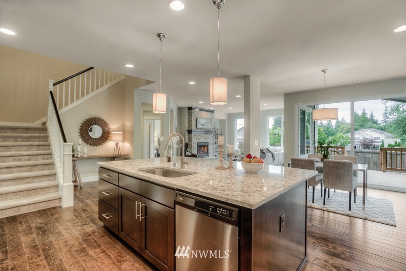 222 184th Street Southwest Bothell, WA 98012 - Photo 5 of 23