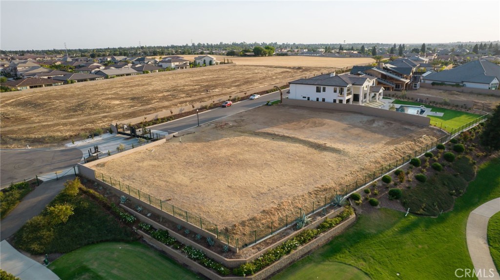 2490 East Copper Ridge Drive Fresno, CA 93730 - Photo 14 of 20 a view of a ocean view
