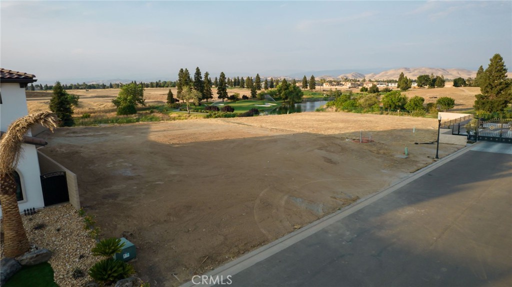 2490 East Copper Ridge Drive Fresno, CA 93730 - Photo 16 of 20 a view of a city street