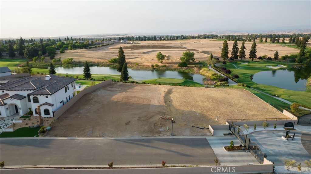 2490 East Copper Ridge Drive Fresno, CA 93730 - Photo 2 of 20 a view of a city from a terrace