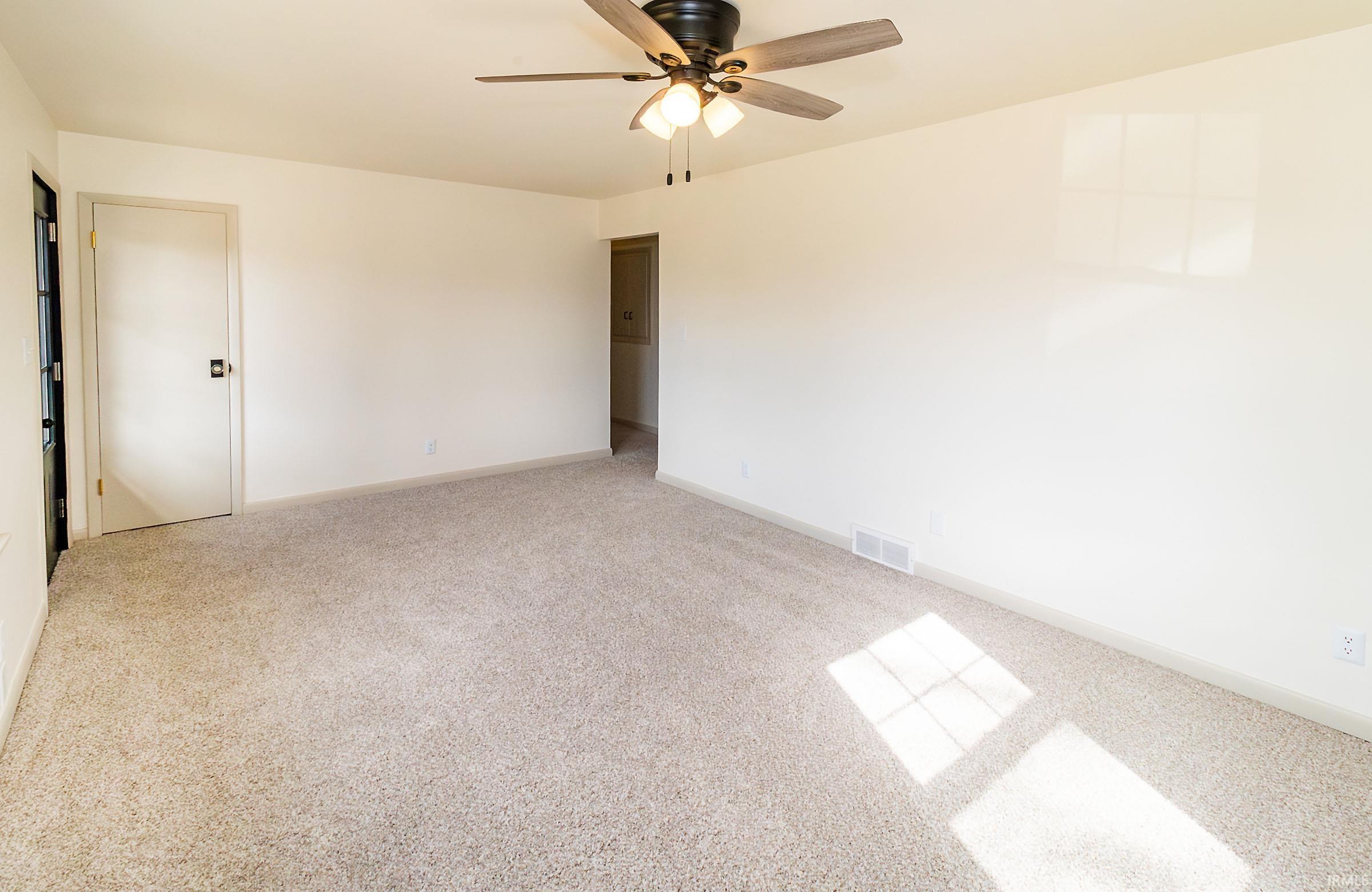 1220 Lower New Harmony Road Mount Vernon, IN 47620 - Photo 6 of 36