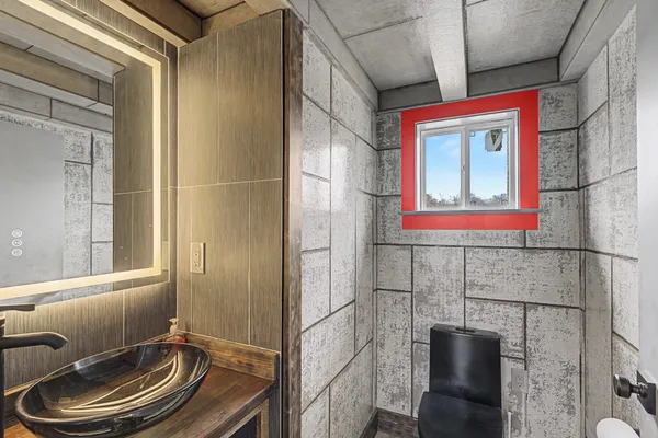 $2,395 | 2204 Austin Avenue, Nashville, TN 37210