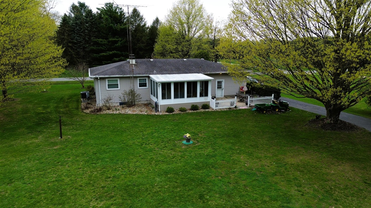 1155 South Bainbridge Center Road Benton Harbor, MI 49022 - Photo 20 of 47