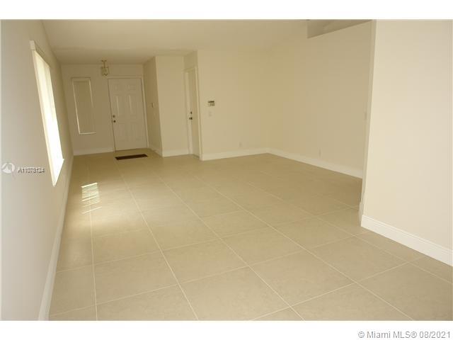 564 Talavera Road Weston, FL 33326 - Photo 3 of 13