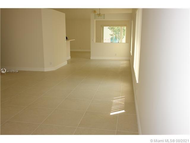 564 Talavera Road Weston, FL 33326 - Photo 5 of 13
