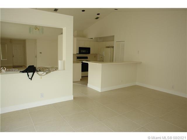 564 Talavera Road Weston, FL 33326 - Photo 7 of 13