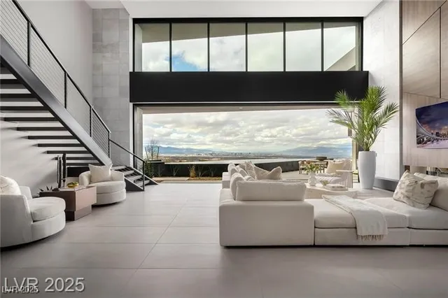 $13,500,000 | 12 Chisel Crest Court, Henderson, NV 89012