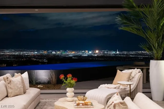 $13,500,000 | 12 Chisel Crest Court, Henderson, NV 89012