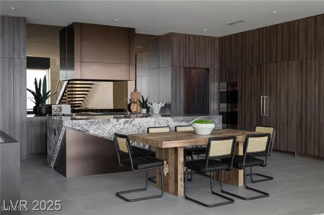 $13,500,000 | 12 Chisel Crest Court, Henderson, NV 89012