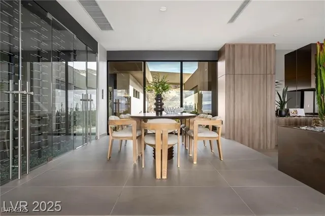 $13,500,000 | 12 Chisel Crest Court, Henderson, NV 89012