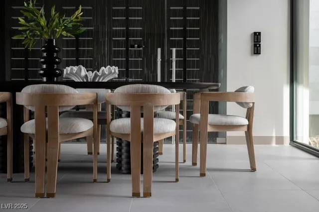 $13,500,000 | 12 Chisel Crest Court, Henderson, NV 89012