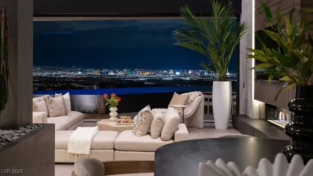 $13,500,000 | 12 Chisel Crest Court, Henderson, NV 89012