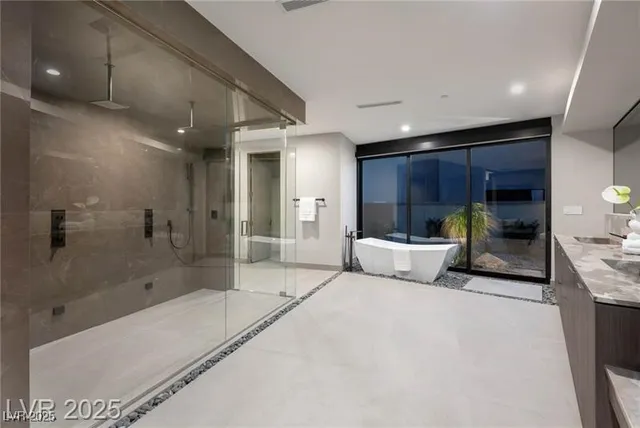 $13,500,000 | 12 Chisel Crest Court, Henderson, NV 89012