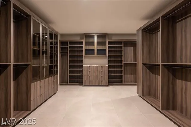 $13,500,000 | 12 Chisel Crest Court, Henderson, NV 89012