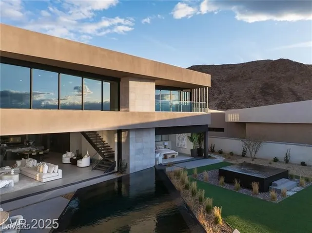 $13,500,000 | 12 Chisel Crest Court, Henderson, NV 89012