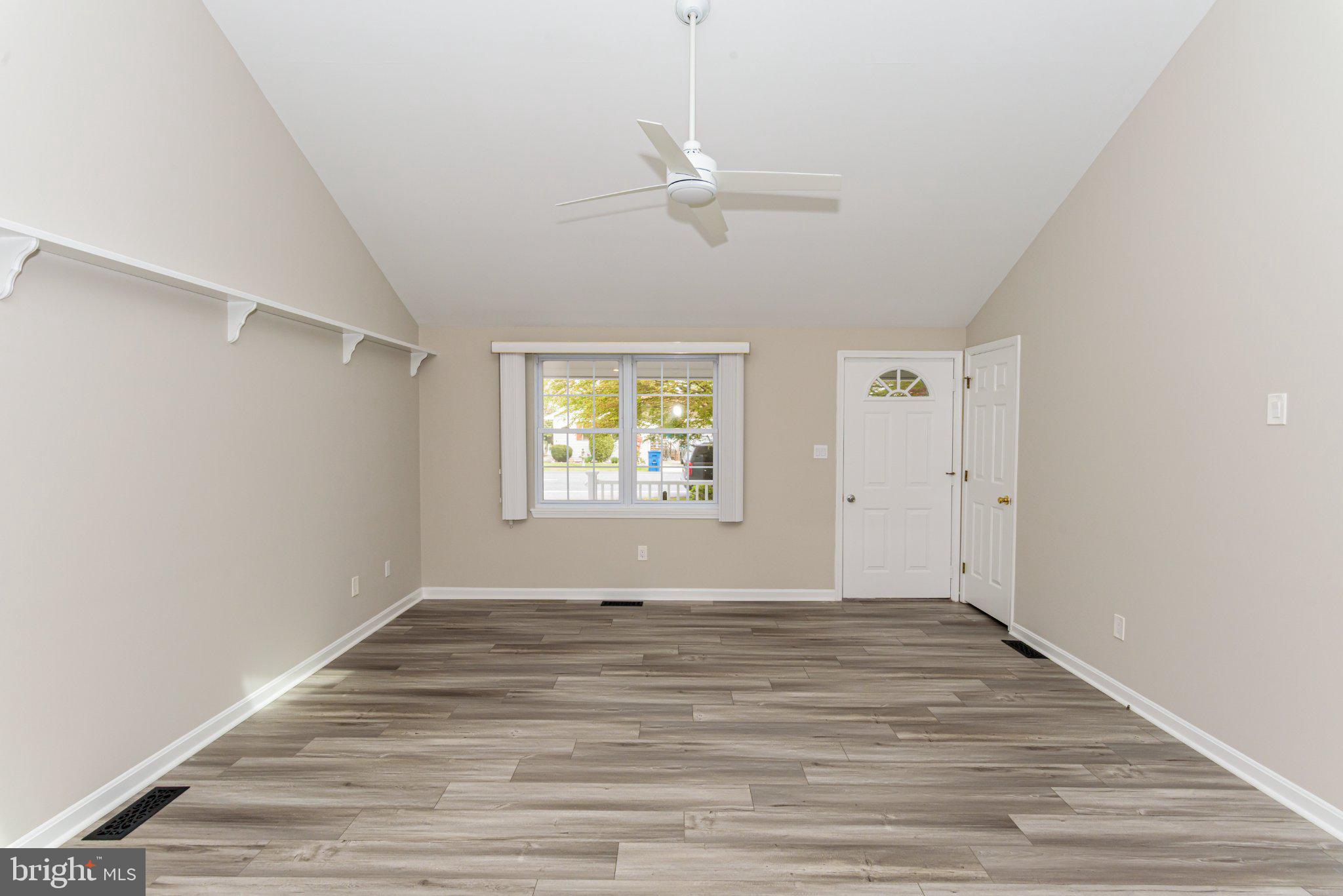 258 Ocean Parkway Berlin, MD 21811 - Photo 12 of 55 Bright and airy open space awaits.