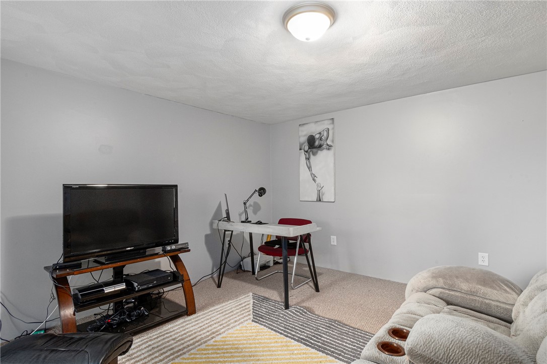 7 Sparrow Circle West Warwick, RI 02893 - Photo 19 of 27