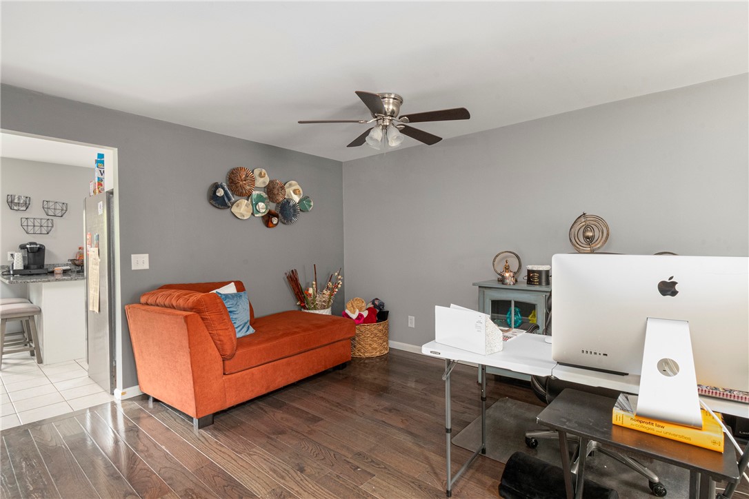 7 Sparrow Circle West Warwick, RI 02893 - Photo 5 of 27